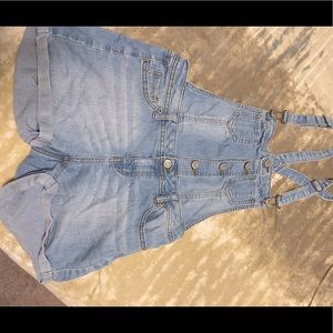 Cute short overalls